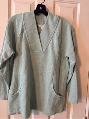 V-Neck Long Sleeve Top